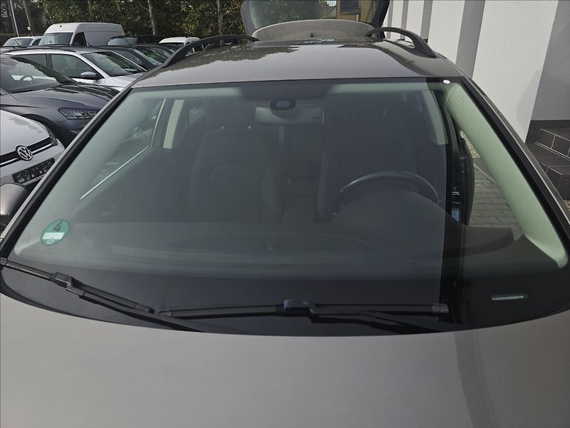 Volkswagen Passat B VII 1,4 TSi Comfortline - fotka 44 z 45