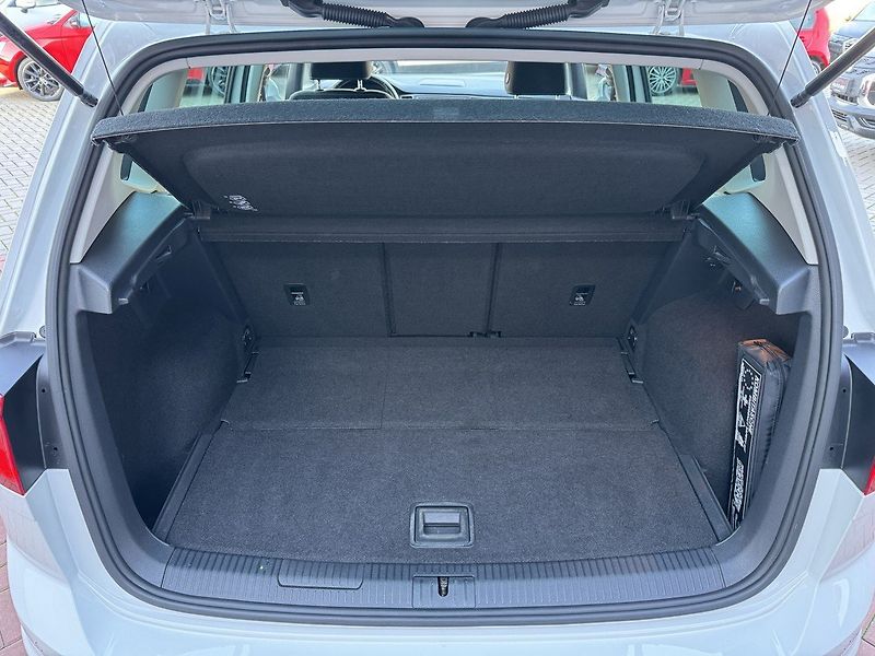 Volkswagen Golf Sportsvan (2015) 1.4TSi DSG Xenony Navi Tažné Z - fotka 22 z 50