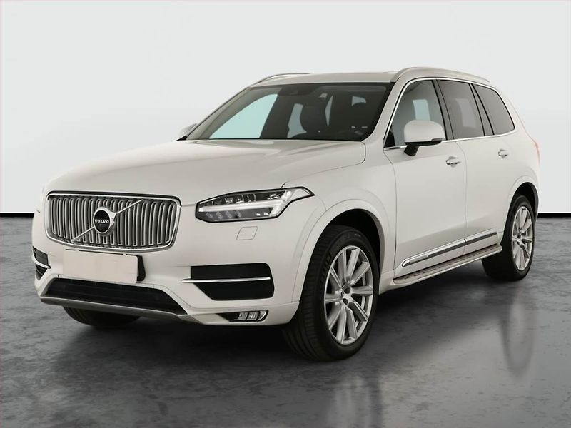 Volvo XC90 (2019) D5 AWD - fotka 2 z 30