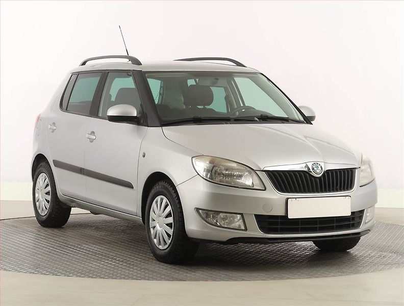 Škoda Fabia (2010) 1.2 TSI, Serv.kniha, nová STK - fotka 1 z 15
