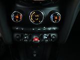 Mini Cooper 2,0 225kW JCW GP3 CZ DPH - náhled 16