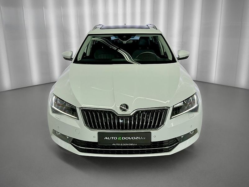 Škoda Superb 2.0 TDI 4X4 DSG STYLE, ACC, PA - fotka 3 z 29