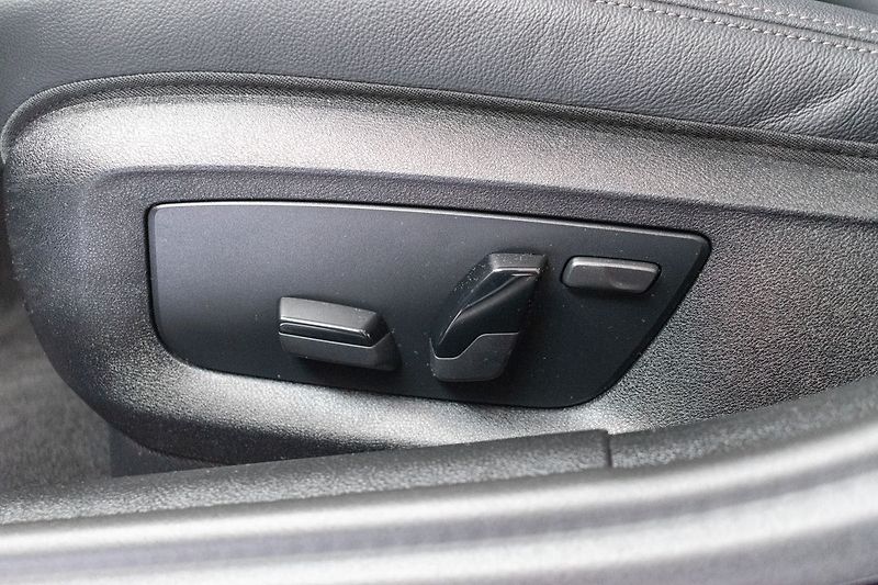BMW Řada 5 520d xD ///M*ZÁRUKA*TAŽNÉ*ČR* - fotka 16 z 42