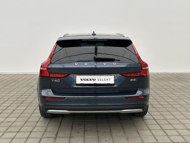 Volvo V60 2.0 B5 4x4 CC PLUS - fotka 6 z 31