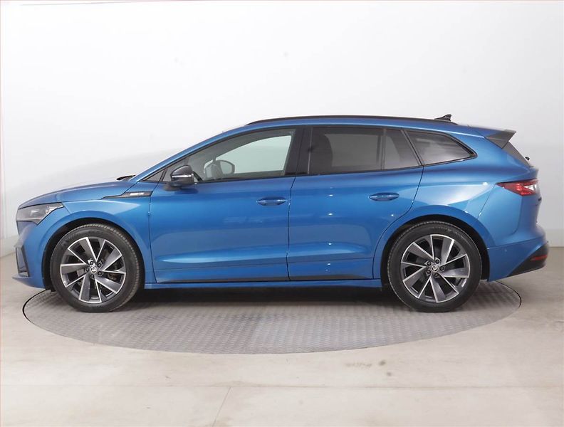 Škoda Enyaq (2023) Sportline iV 60 (62 kWh) - fotka 3 z 17