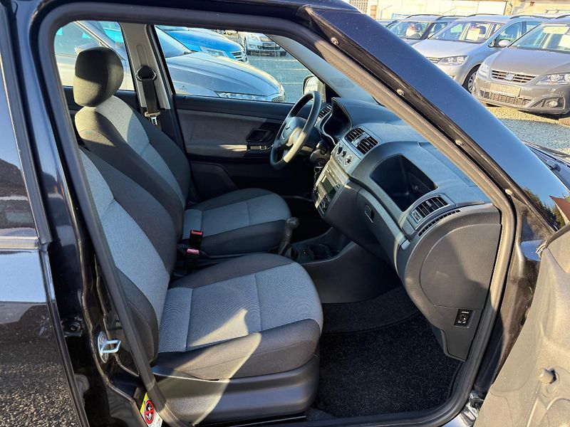 Škoda Fabia 1.2i KLIMA - fotka 10 z 13