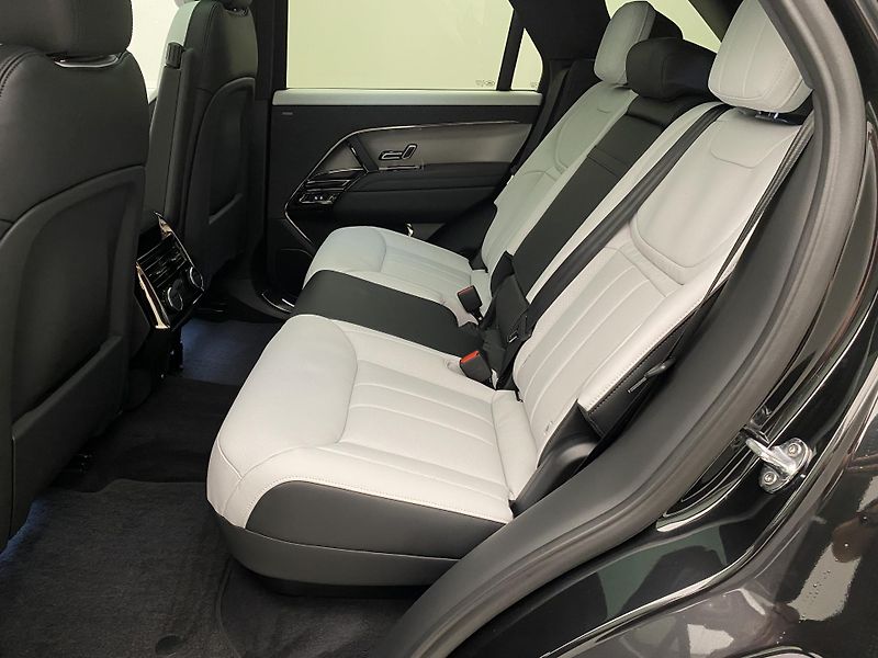 Land Rover Range Rover Sport D300 DYNAMIC HSE AWD AUT  - fotka 6 z 76