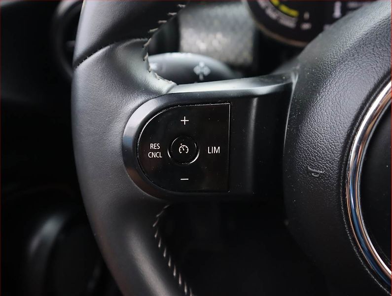 Mini Ostatní (2021) Cooper SE 32 kWh, SoH 96% - fotka 18 z 22