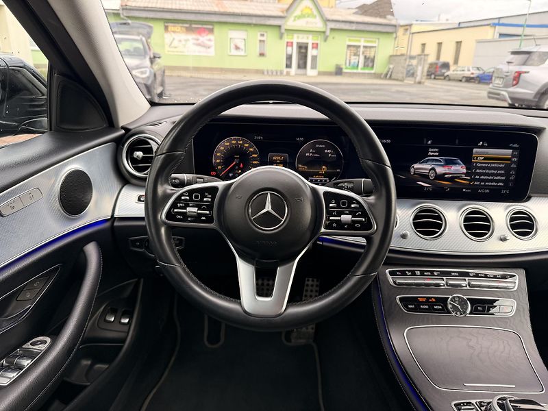 Mercedes-Benz Třídy E (2019) E220d 4Matic Allterrain - fotka 10 z 15
