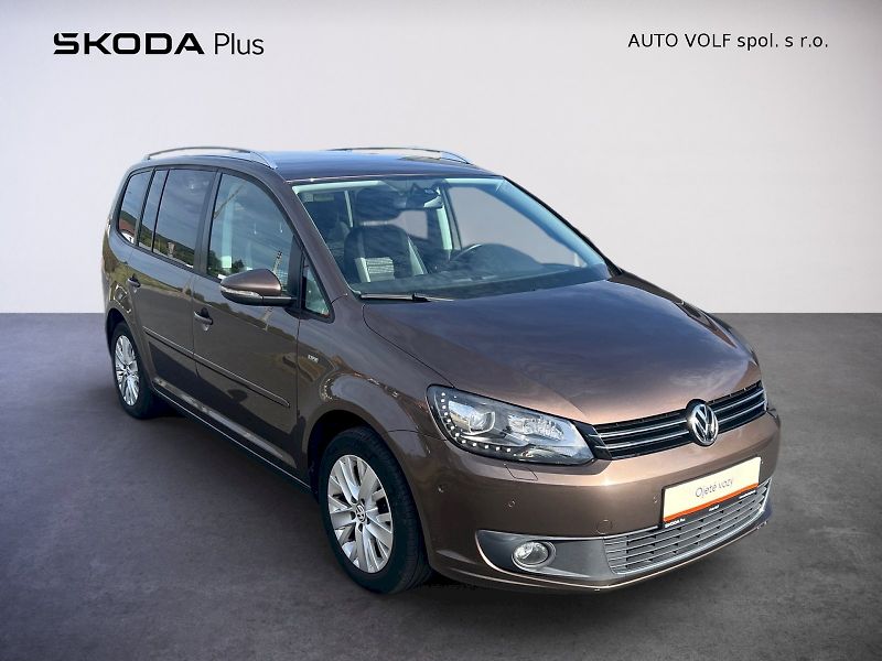 Volkswagen Touran (2013) Comfortline 1.4 TSI 103 kW 6°m - fotka 6 z 30