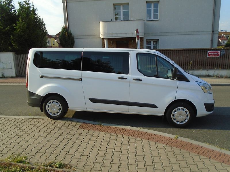 Ford Transit Custom (2016) 2.0 TDCi L2H1 Klima - fotka 4 z 32