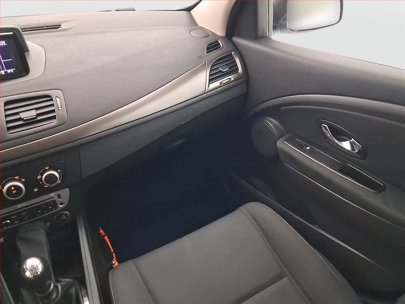 Renault Mégane (2012) 1.5 dCi, Tažné, jezdí výborně - fotka 8 z 22
