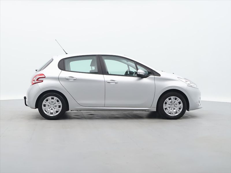 Peugeot 208 1,2 PT 60kW Klima CZ LPG - fotka 8 z 26