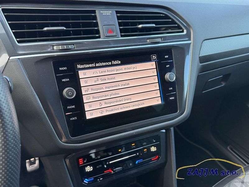 Volkswagen Tiguan Allspace R-line 2.0TDI 147kw 4x4 DSG - fotka 21 z 51