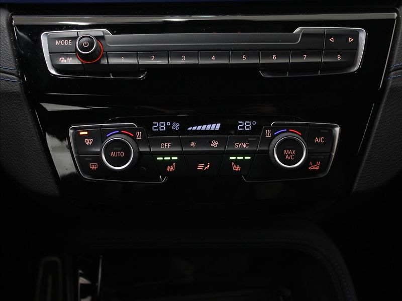 BMW X2 1,5 18i AT M-Paket 1.maj.ČR - fotka 15 z 27