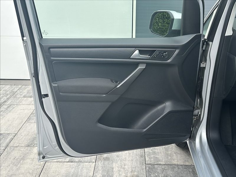 Volkswagen Caddy 2,0 TDI 102PS  Maxi Trend-7 DS - fotka 13 z 52