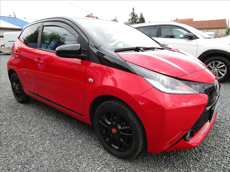 Toyota Aygo 1.0VVT-i, aut. KLIMA - fotka 3 z 37
