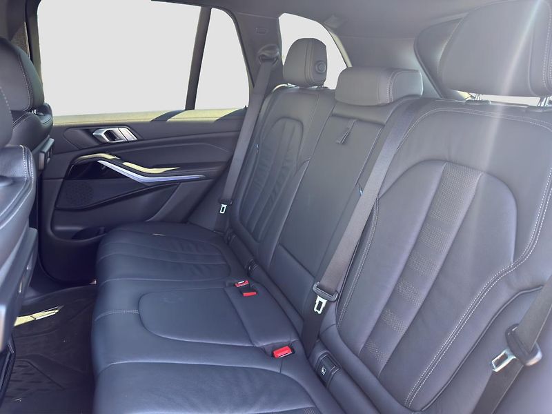 BMW X5 xDrive30d - fotka 16 z 23