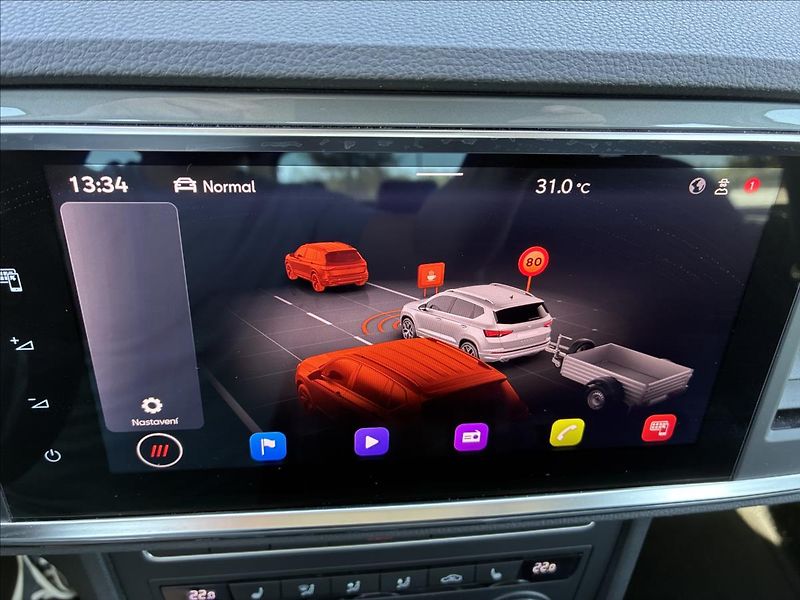 Seat Ateca 2,0 TDI 4X4 TAŽNÉ KAMERA - fotka 33 z 39