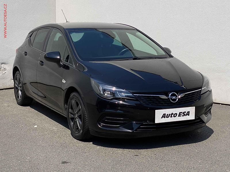 Opel Astra (2020) 1.2 T, LED, navi, kamera - fotografie inzerátu