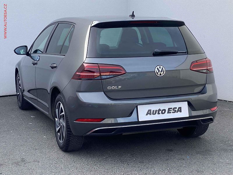 Volkswagen Golf (2018) 1.5 TSi, Join, panor - fotka 6 z 19