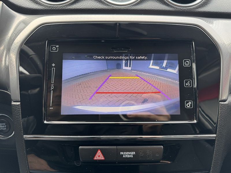 Suzuki Vitara (2017) 1.6i VVT LED Allgrip Kamera - fotka 16 z 50