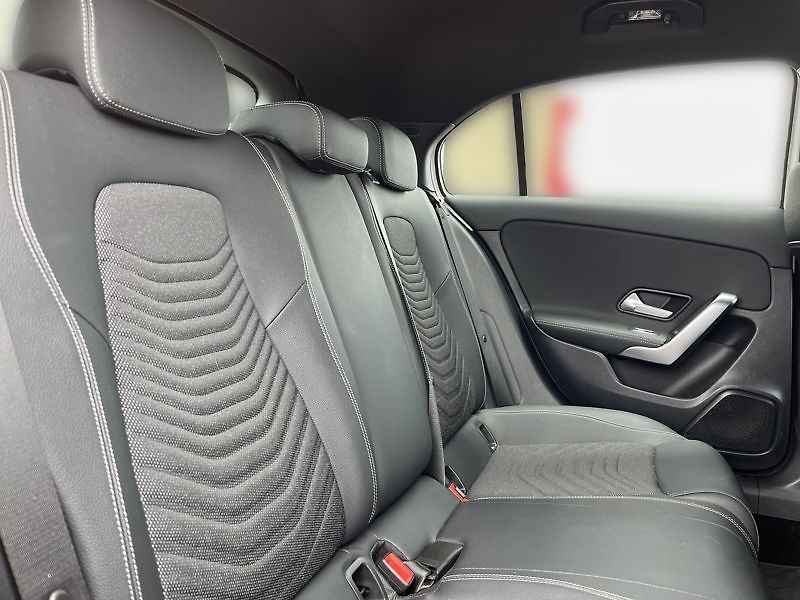 Mercedes-Benz Třídy A Třída A 180 - fotka 17 z 18