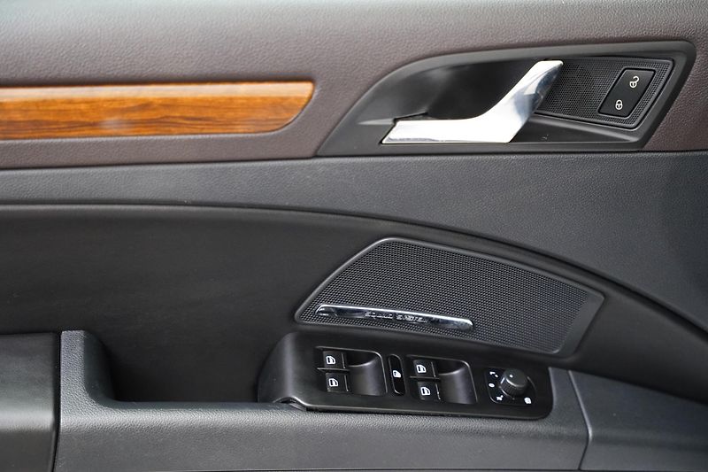 Škoda Superb - fotka 12 z 25