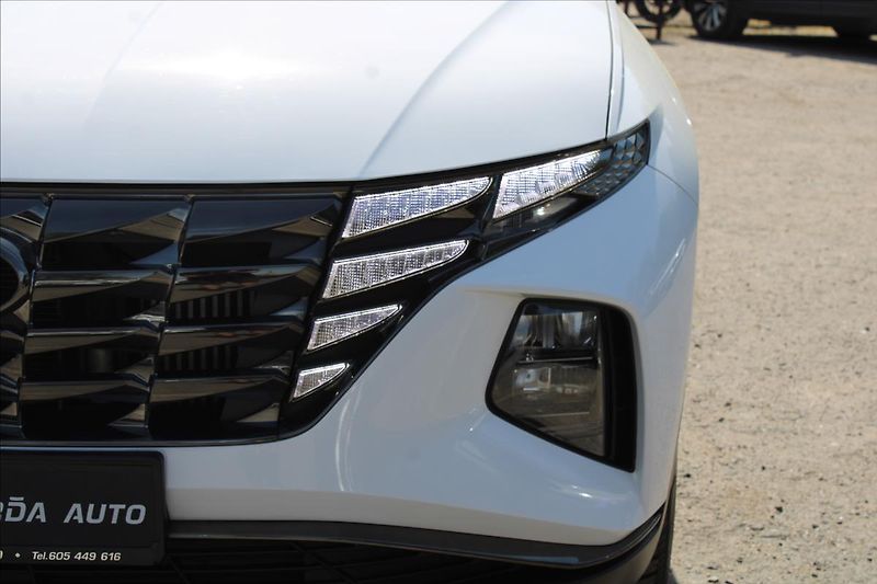 Hyundai Tucson 1,6 TGDI  1MAJ,AT,SMART,ZÁRUKA - fotka 32 z 35