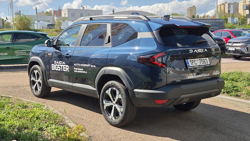 Dacia Bigster (2025) Journey hybrid 155       - fotka 4 z 10