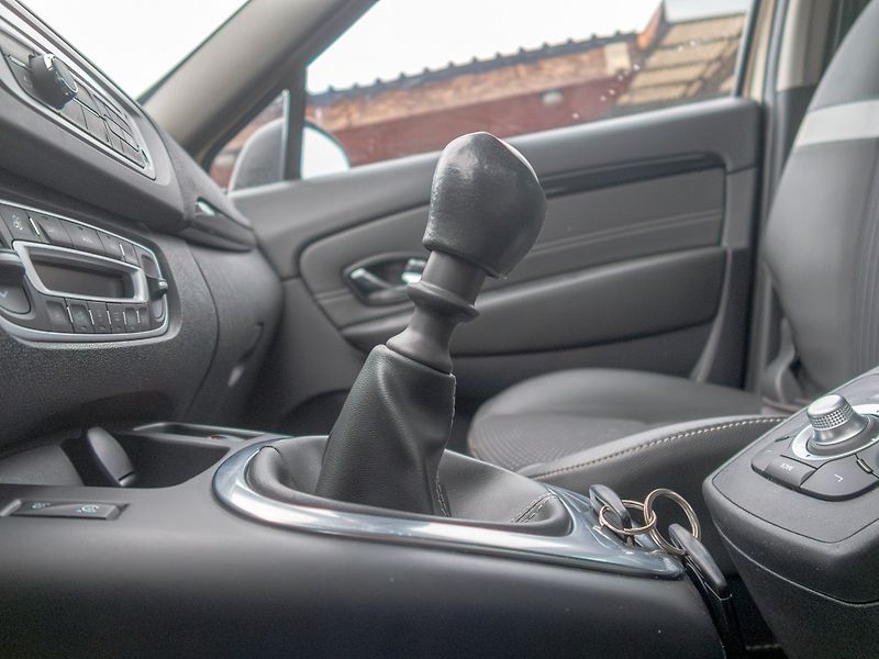 Renault Scénic (2014) 1.5DCI 81KW – NAVIGACE - fotka 28 z 46
