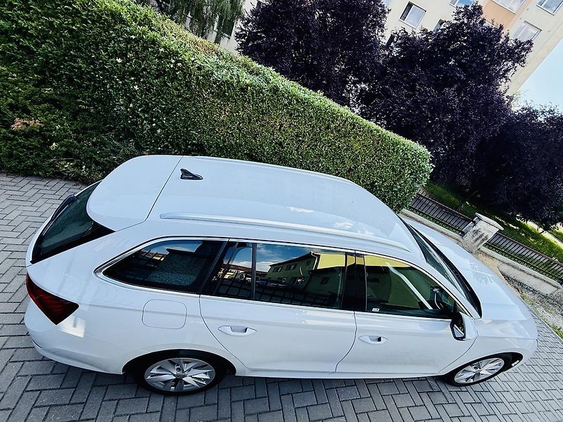 Škoda Octavia (2022) 1,5TSi 96kW CNG STYLE TAŽNÉ ČR - fotka 13 z 15