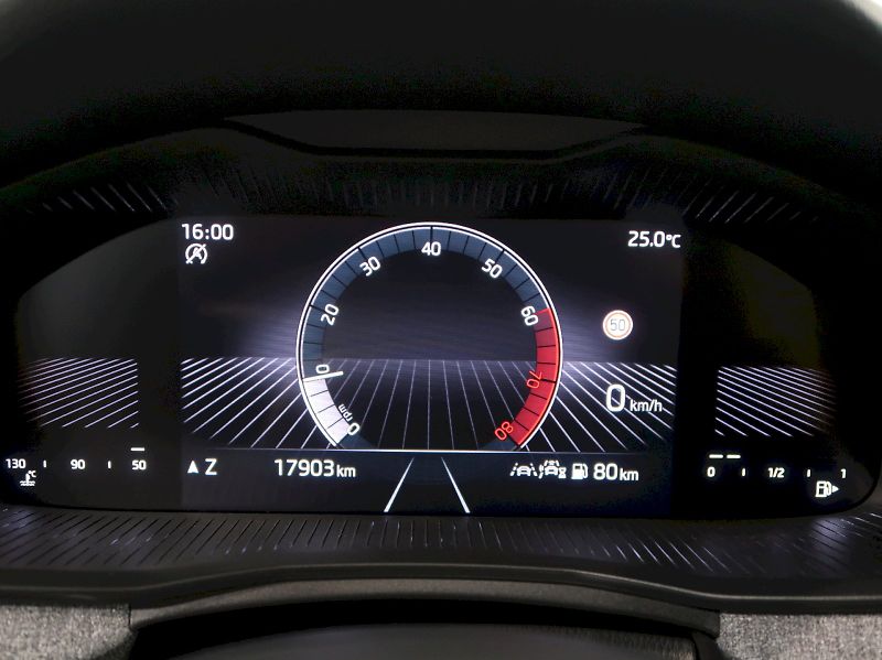 Škoda Scala (2025) SELECTION 1.0TSI 85KW - fotka 19 z 39