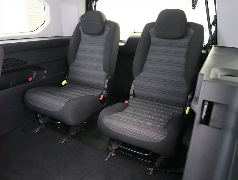 Opel Combo (2020) Maxi Enjoy 1.2 Turbo, 7Míst - fotka 15 z 23
