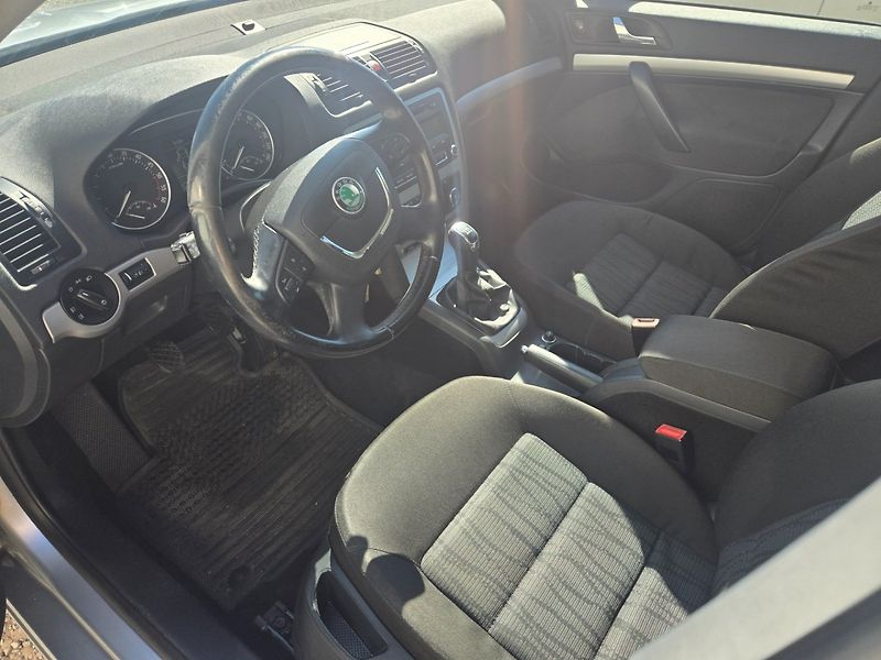 Škoda Octavia (2012) 2.0 TDI STK,Nová spojka - fotka 8 z 27