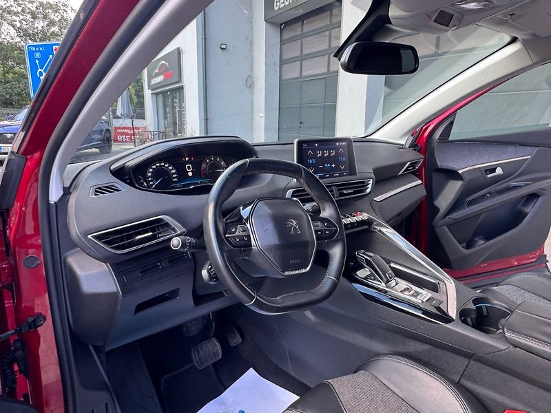 Peugeot 3008 (2017) 1.2 GT-line, automat - fotka 17 z 33