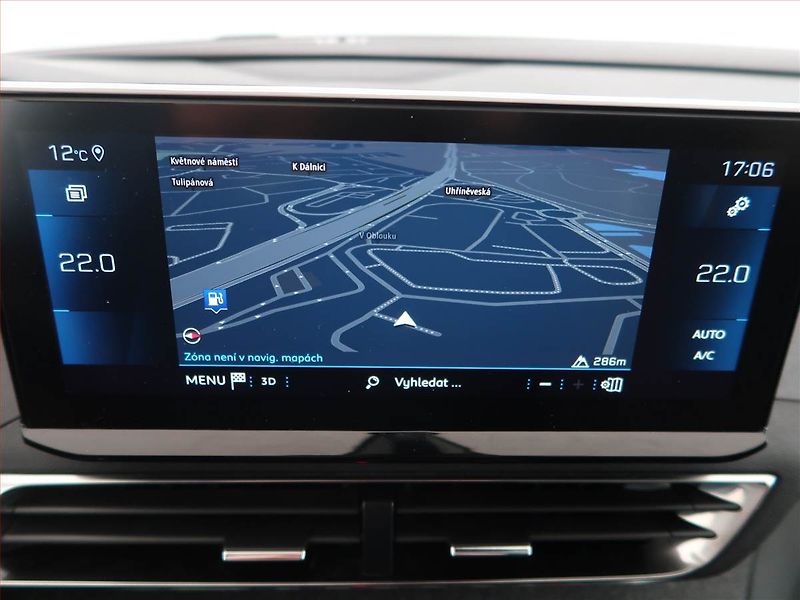 Peugeot 5008 (2022) 1.5 BlueHDi - fotka 13 z 23