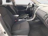 Toyota Corolla (2009) 1.4 VVT-i, ČR,1.maj - náhled 9