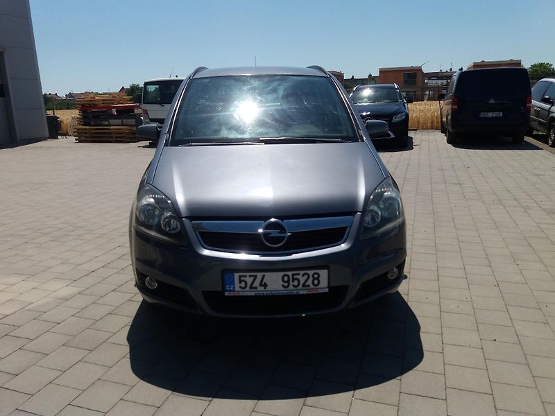 Opel Zafira 1.6 16V,7.MÍST,KLIMA! - fotka 2 z 19