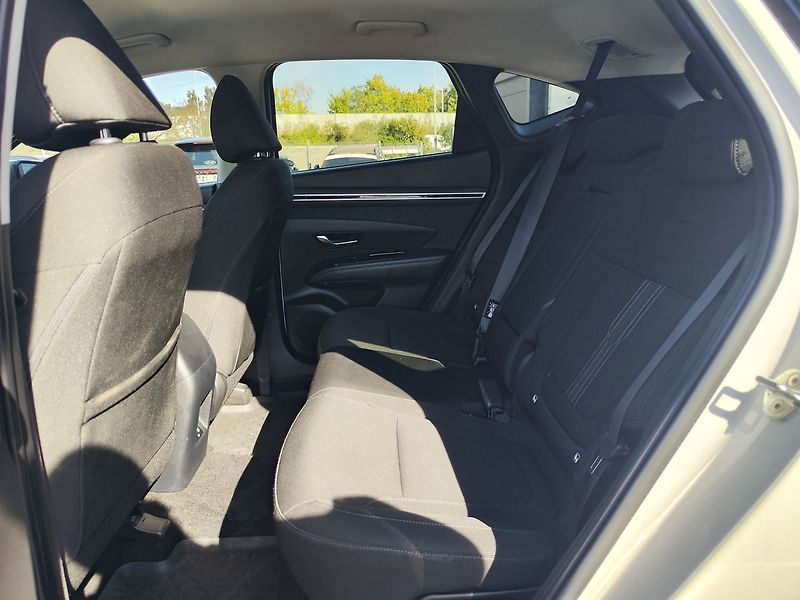 Hyundai Tucson 1.6 T-GDI/110kW Smart - fotka 11 z 33