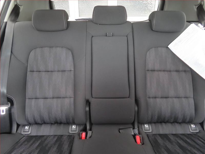Kia Sportage (2021) 1.6 CRDi MHEV, Automat, Navi - fotka 10 z 22