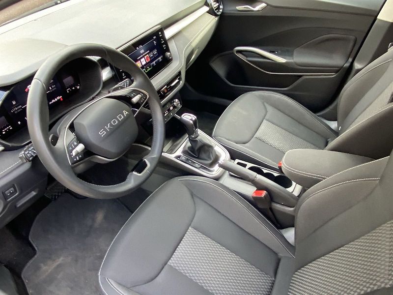 Škoda Fabia (2025) 1.0 TSI DSG Top Selection - fotka 6 z 34