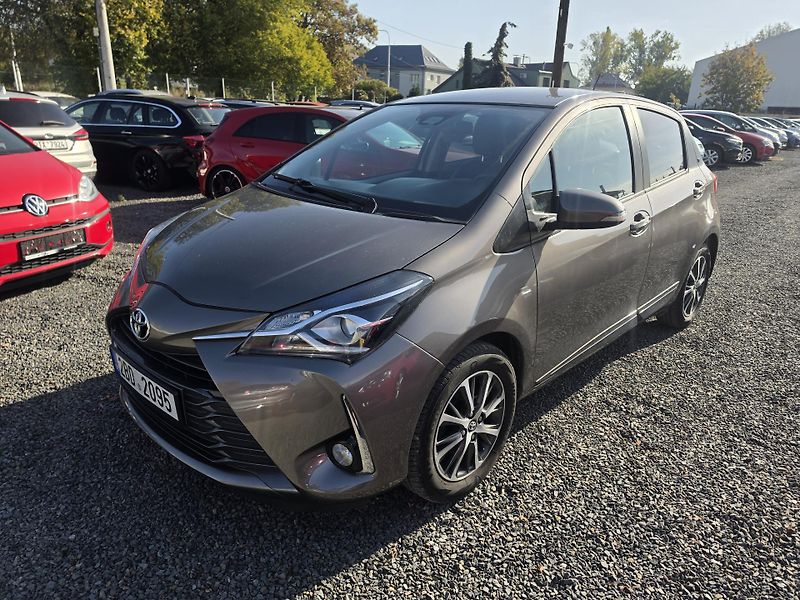Toyota Yaris 1.5 VVti Y20 Kamera  - fotka 2 z 21