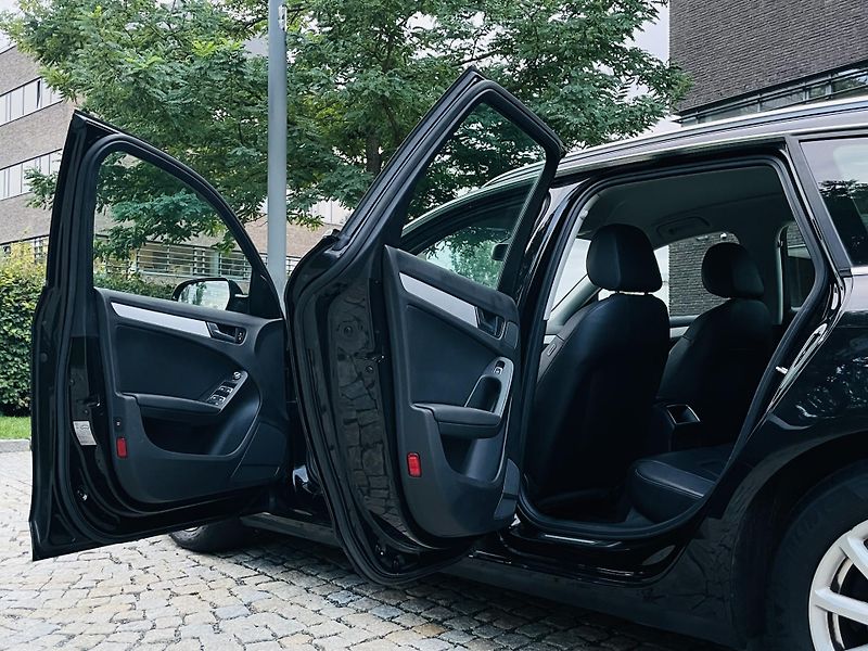 Audi A4 2.0TDI MAN 1MAJITEL VÝHŘEV LED - fotka 22 z 42