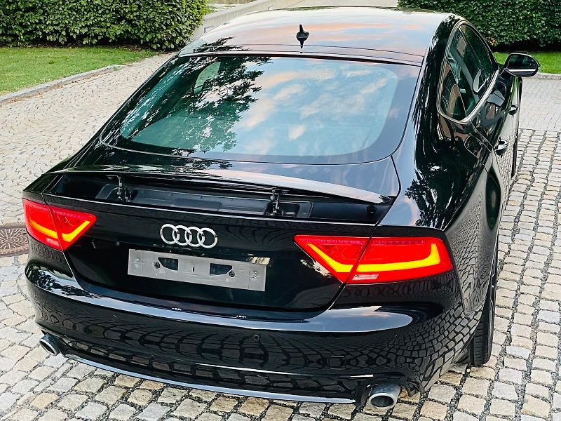 Audi A7 3.0TDI AUT 4x4 KAMERA TAŽNÉ - fotka 12 z 50