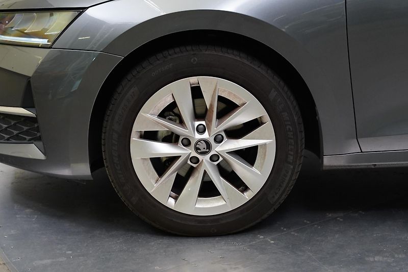Škoda Octavia - fotka 10 z 26