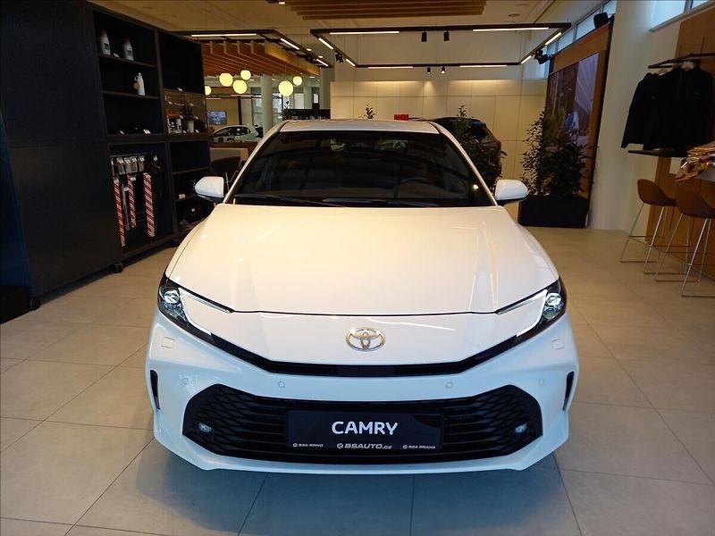 Toyota Camry 2,5 - fotka 2 z 14