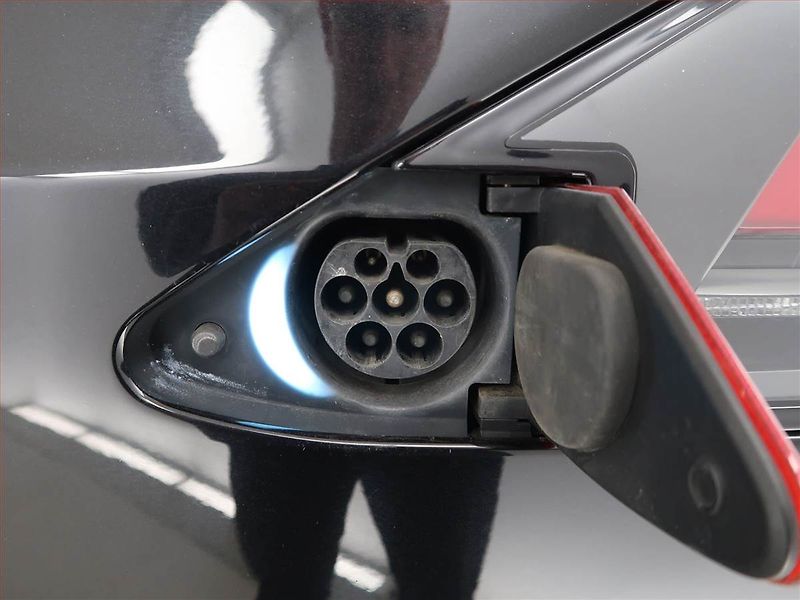 Tesla Model X (2016) P90D, SoH 89% - fotka 26 z 27