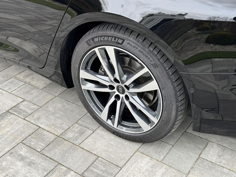 Audi A6 Audi A6 50TFSie 210kw quattro - fotka 15 z 59