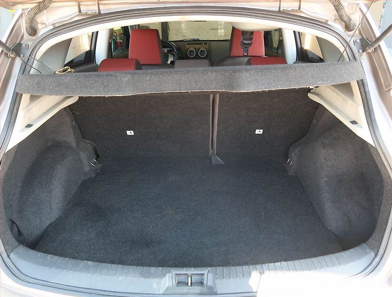 Nissan Qashqai (2007) 1.6, nová STK, zamluveno - fotka 13 z 16